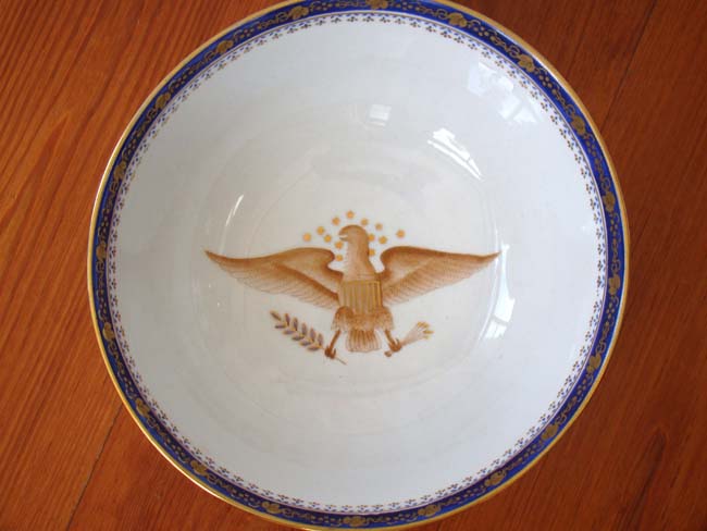 A Chinese Export 'style' American Federal Spread Wing Eagle bowl with gilt decoration — image 2